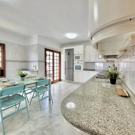 Casa Carla 아파트